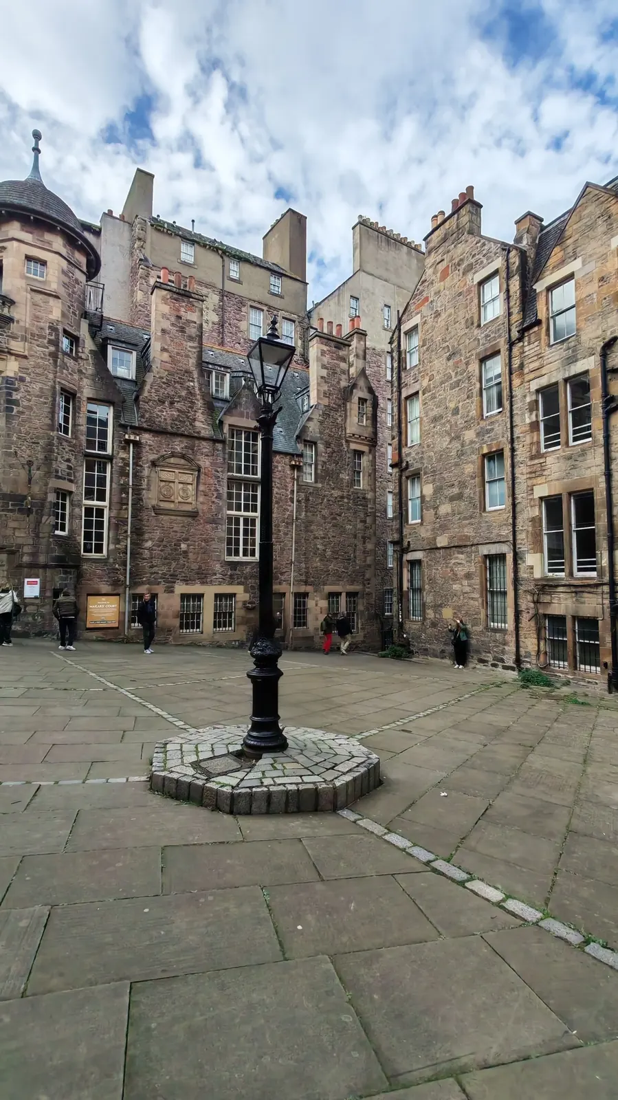 Lady Stair's Close e The Writers' Museum a Edimburgo