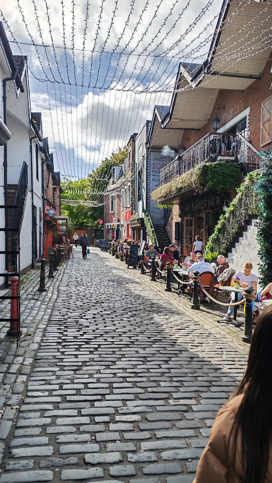 Ashton Lane con le luci a Glasgow